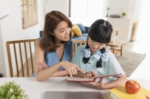 4 Easy Methods Tutors Can Encourage Younger Readers 4 Easy Methods Tutors Can Encourage Younger Readers